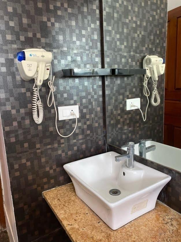 Avi Fortune Suites - Near Bangalore International Airport Zewnętrze zdjęcie